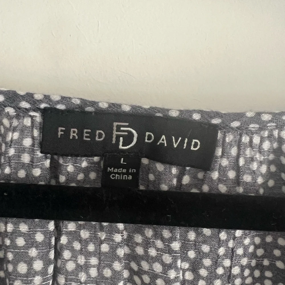 Fred David Gray and White Polka Dot Top - Picture 4 of 4